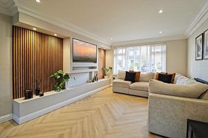 Living Area- click for photo gallery